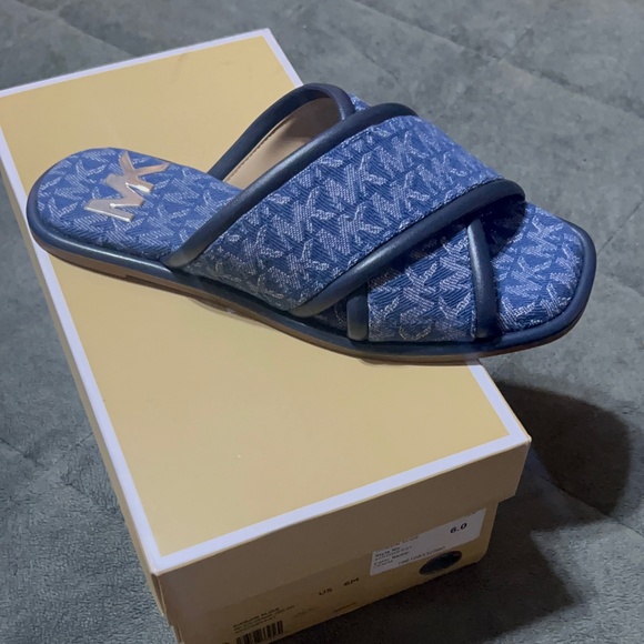 Michael Kors Gideon Slide - Picture 1 of 1